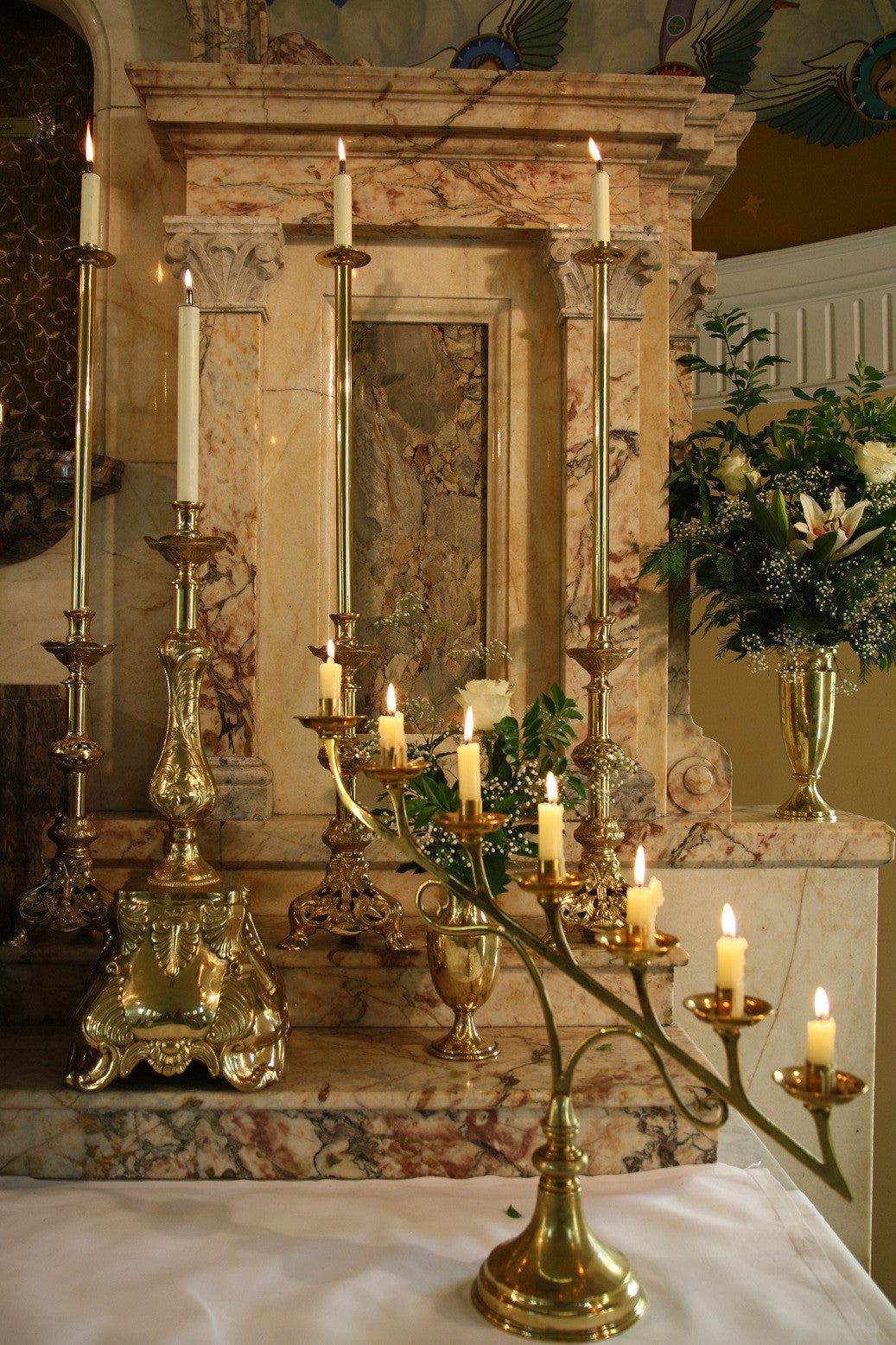 Angel shop candle holder