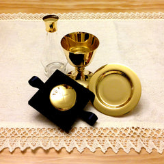 zoom in of some items included in kit